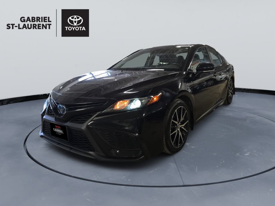 Toyota Camry Hybrid SE FWD 2023