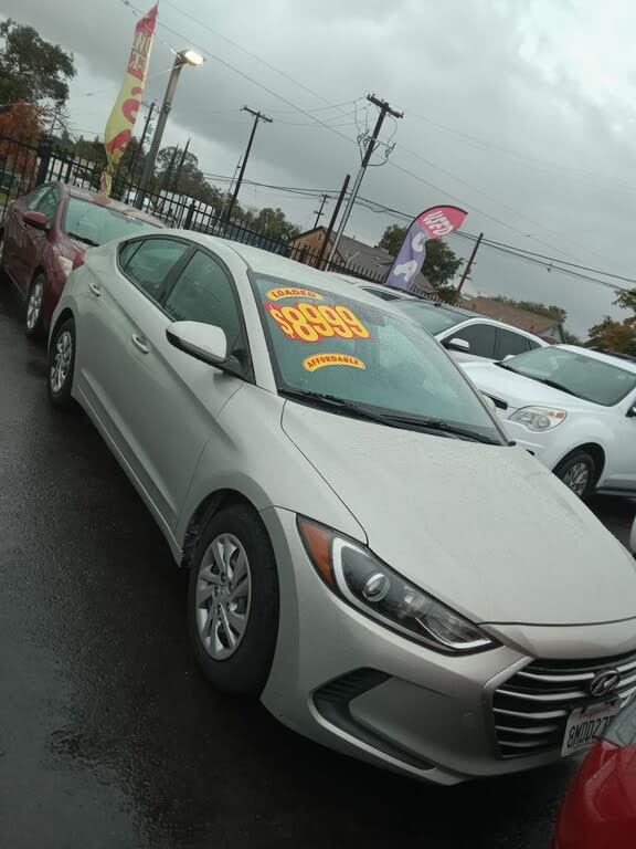 2017 Hyundai Elantra SE FWD