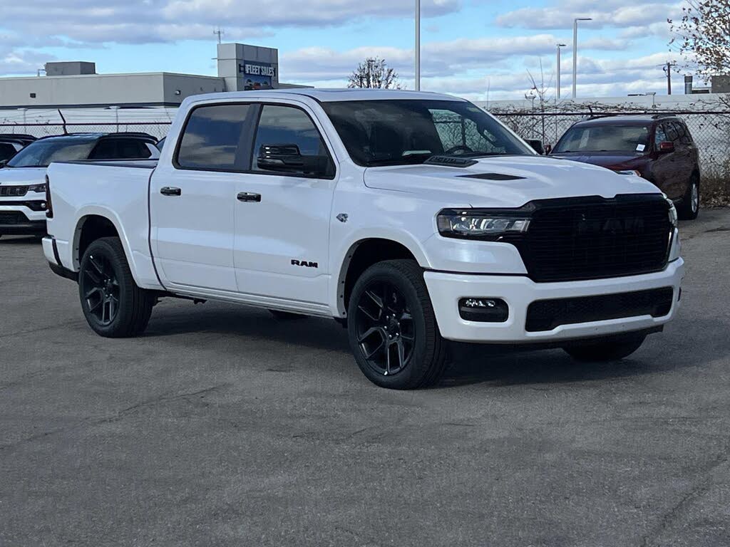2026 RAM 1500 Laramie Crew Cab 4WD