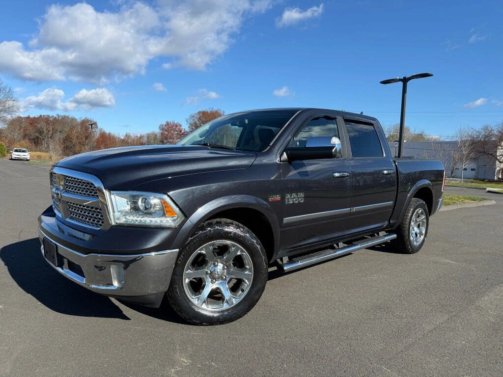 2016 RAM 1500 Laramie Crew Cab 4WD
