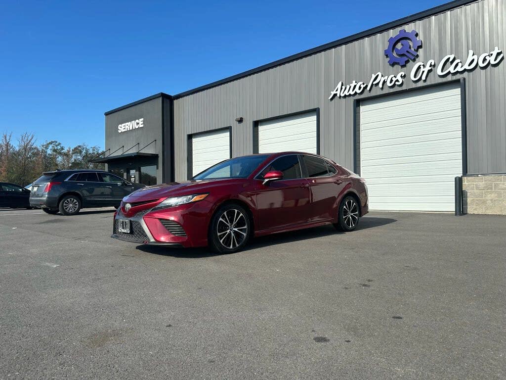 2018 Toyota Camry SE