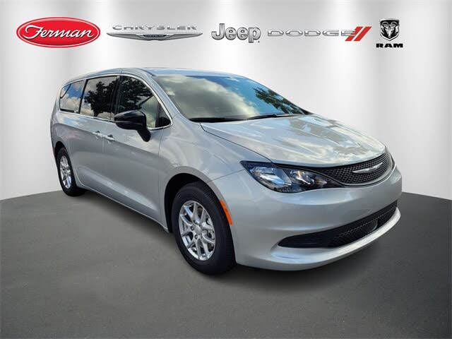 2026 Chrysler Voyager LX FWD