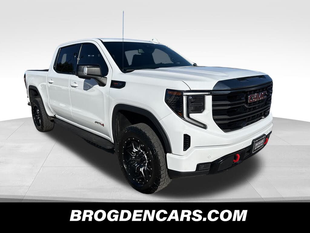 2023 GMC Sierra 1500 AT4 Crew Cab 4WD