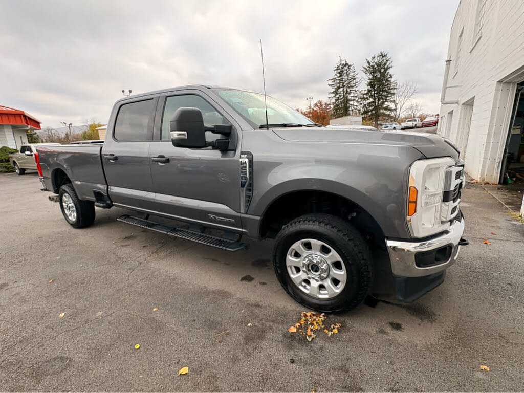 2024 Ford F-250 Super Duty XLT LB 4WD