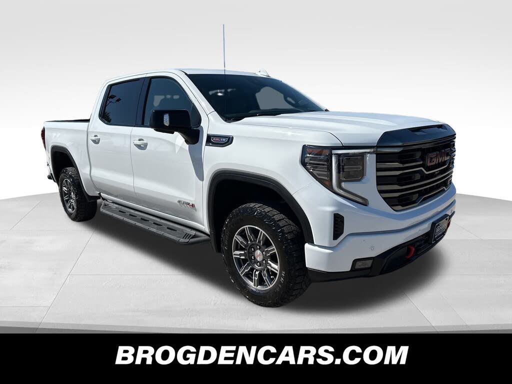 2024 GMC Sierra 1500 AT4 Crew Cab 4WD
