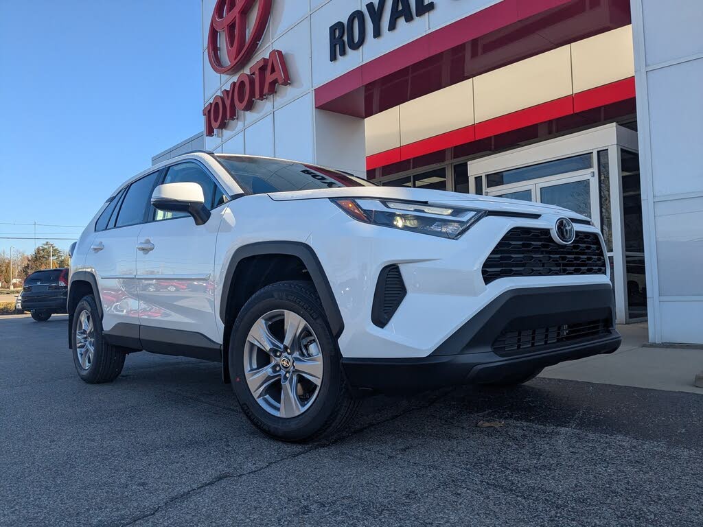 2025 Toyota RAV4 XLE AWD