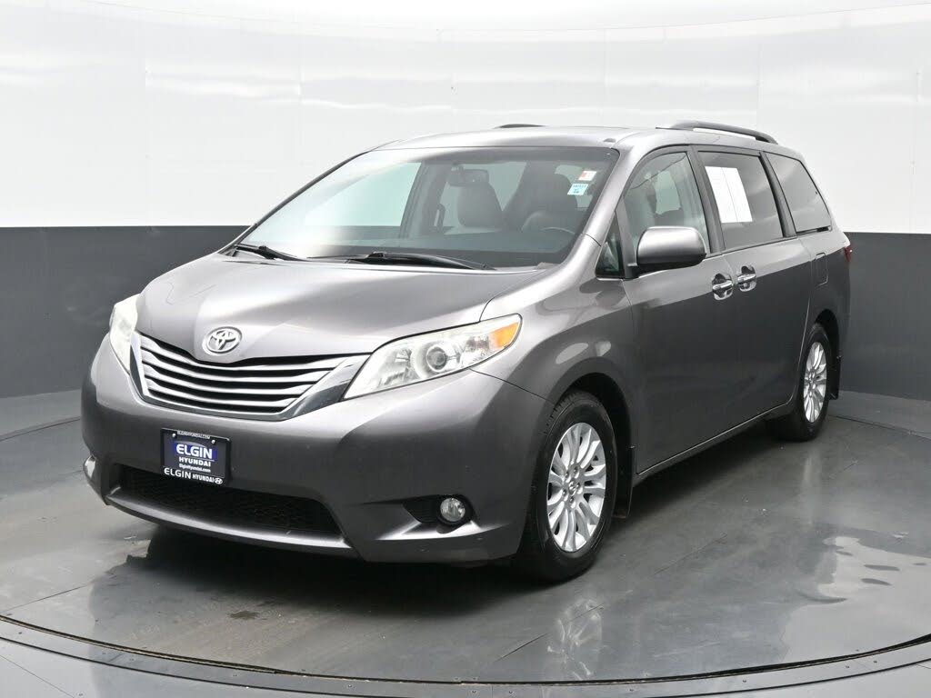2017 Toyota Sienna Limited Premium 7-Passenger FWD