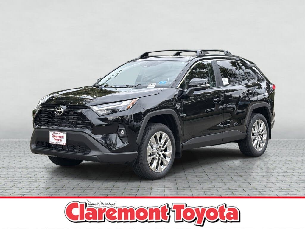 2025 Toyota RAV4 XLE Premium FWD