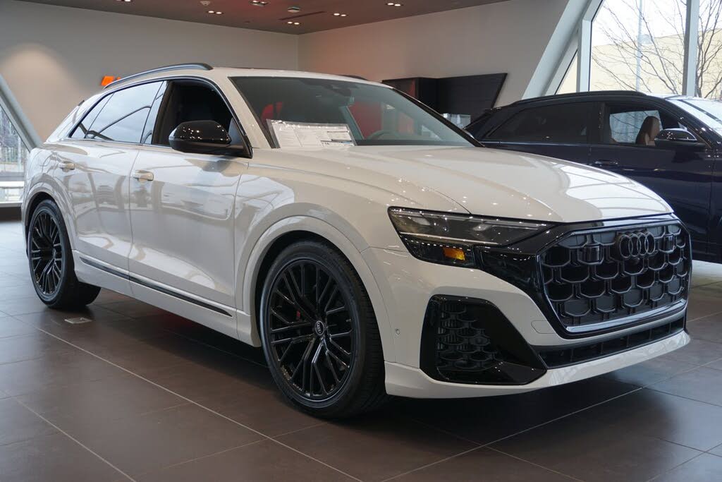 2026 Audi SQ8 4.0T quattro Premium Plus
