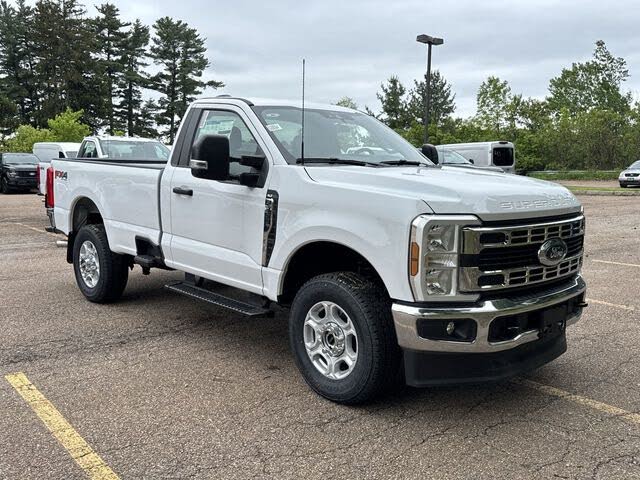 2025 Ford F-350 Super Duty XLT Regular Cab LB 4WD