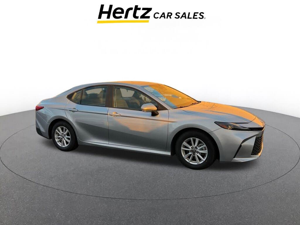 2025 Toyota Camry LE FWD