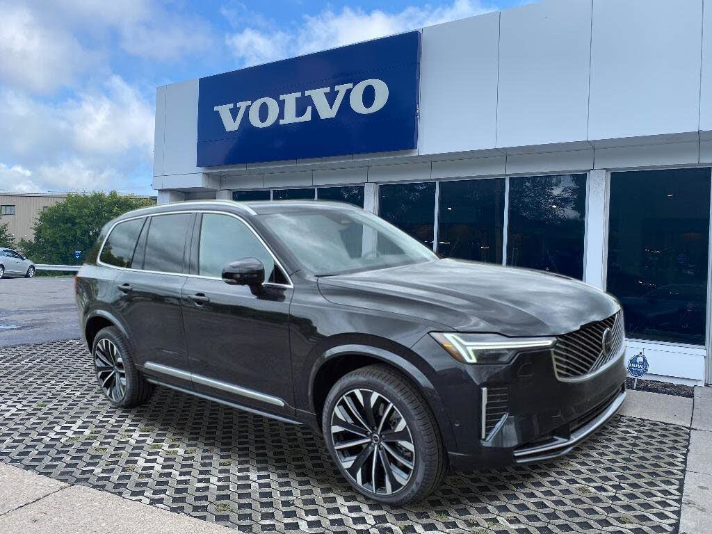 2025 Volvo XC90 Recharge T8 Plus Bright Theme 7-Passenger eAWD