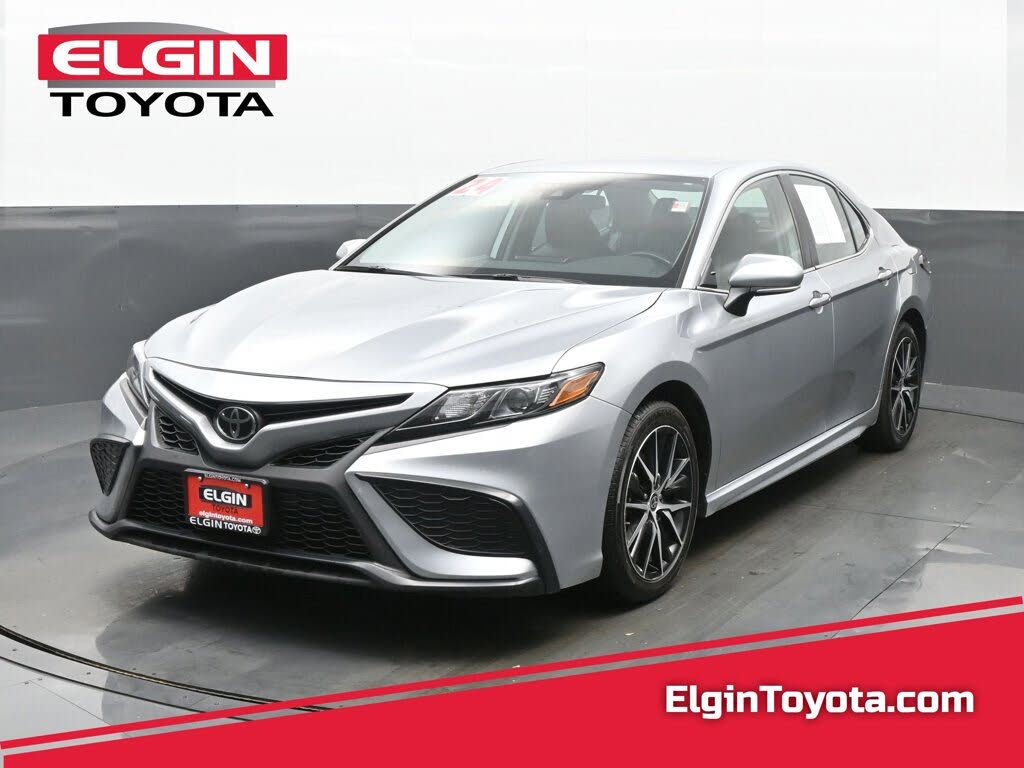 2024 Toyota Camry SE FWD