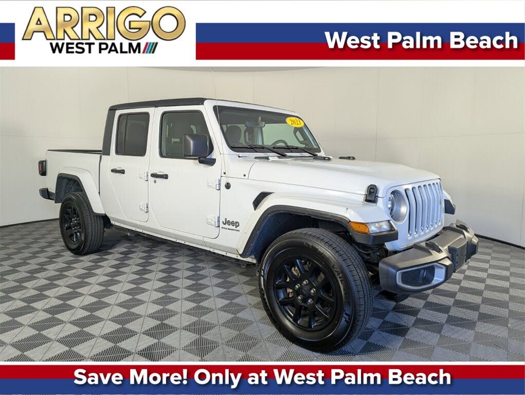 2023 Jeep Gladiator Overland Crew Cab 4WD