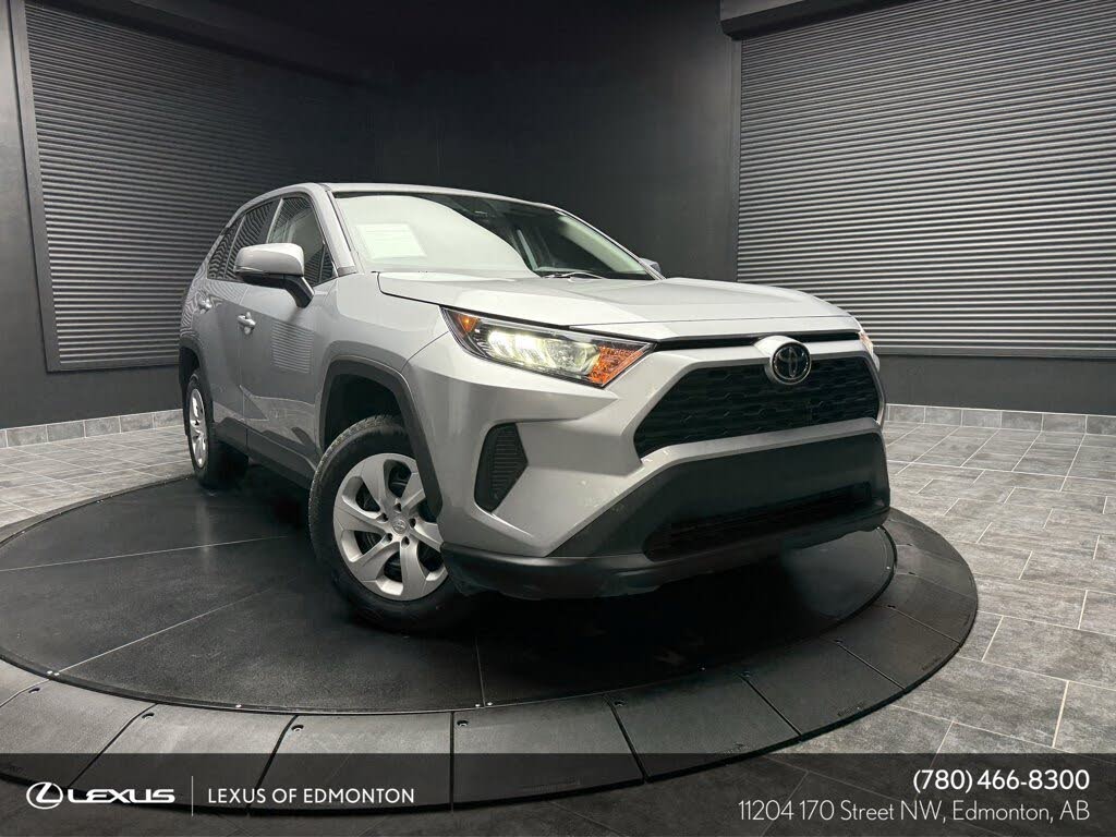 Toyota RAV4 LE AWD 2024