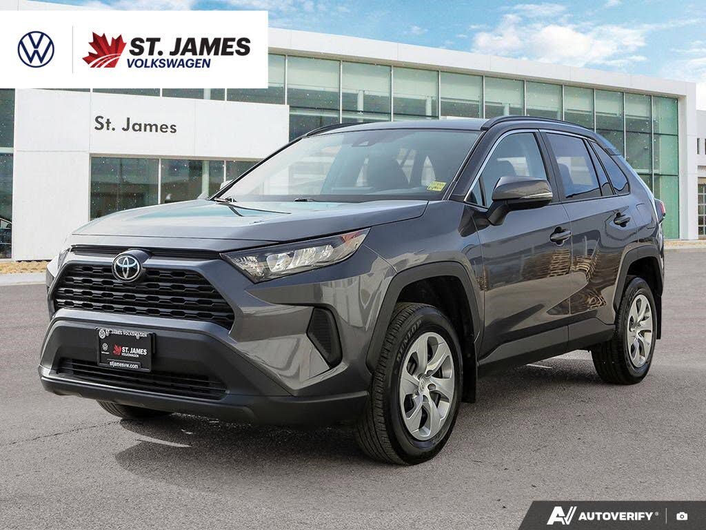 Toyota RAV4 LE AWD 2021