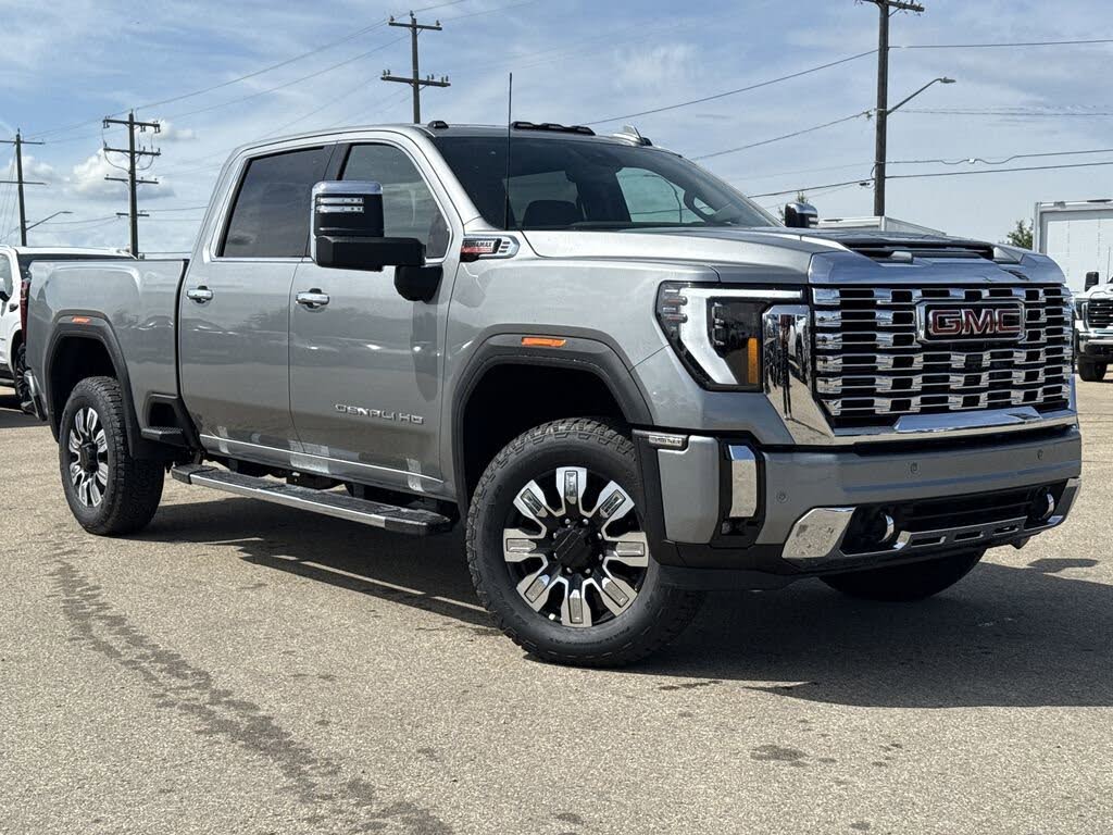 2025 GMC Sierra 3500HD Denali Crew Cab 4WD