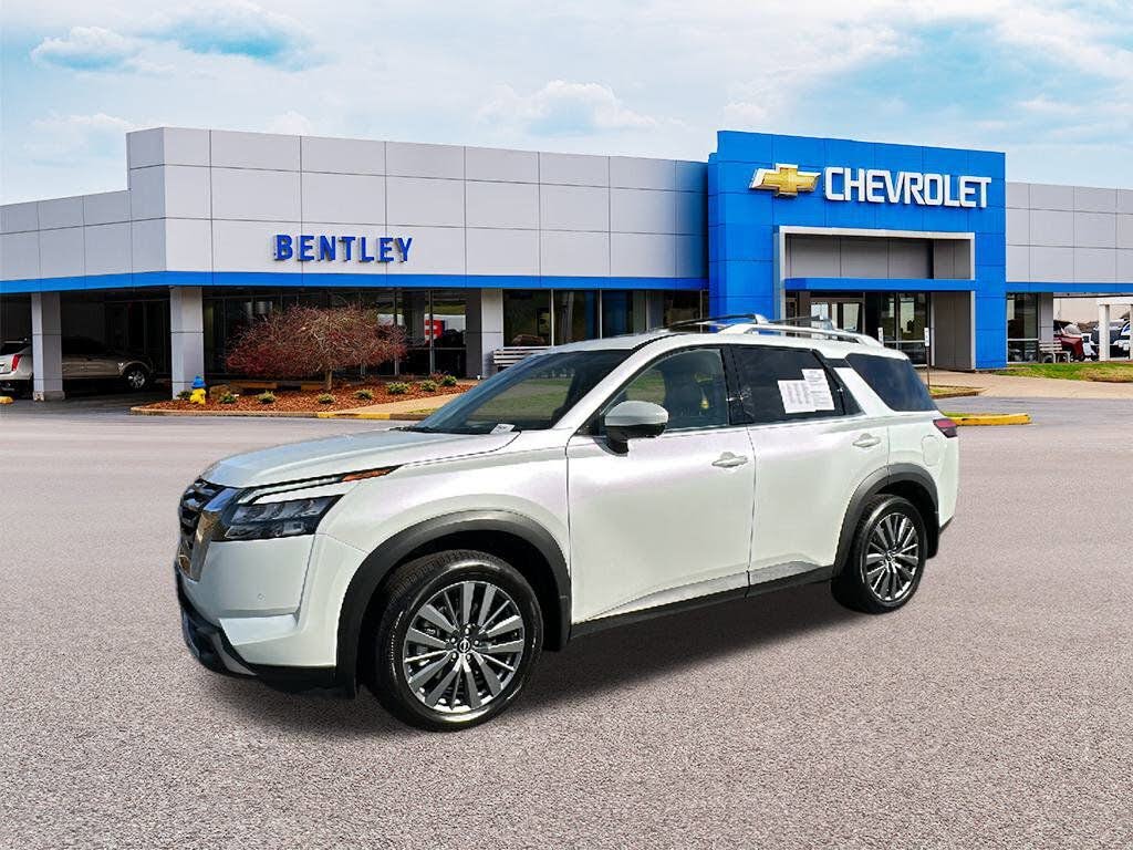 2025 Nissan Pathfinder SL FWD