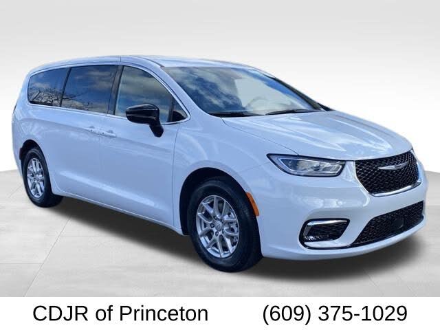 2026 Chrysler Pacifica Select FWD