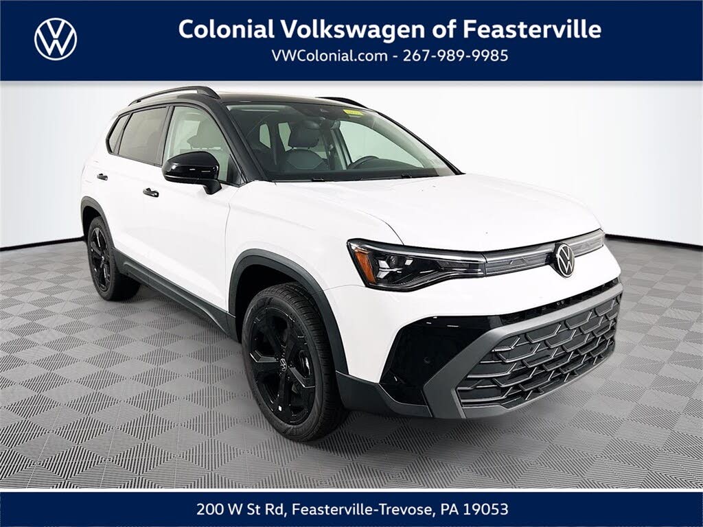 2026 Volkswagen Taos SE Black 4Motion