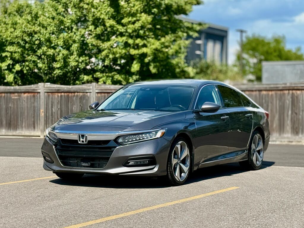 2018 Honda Accord 2.0T Touring FWD