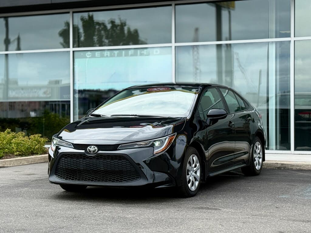 2022 Toyota Corolla LE FWD