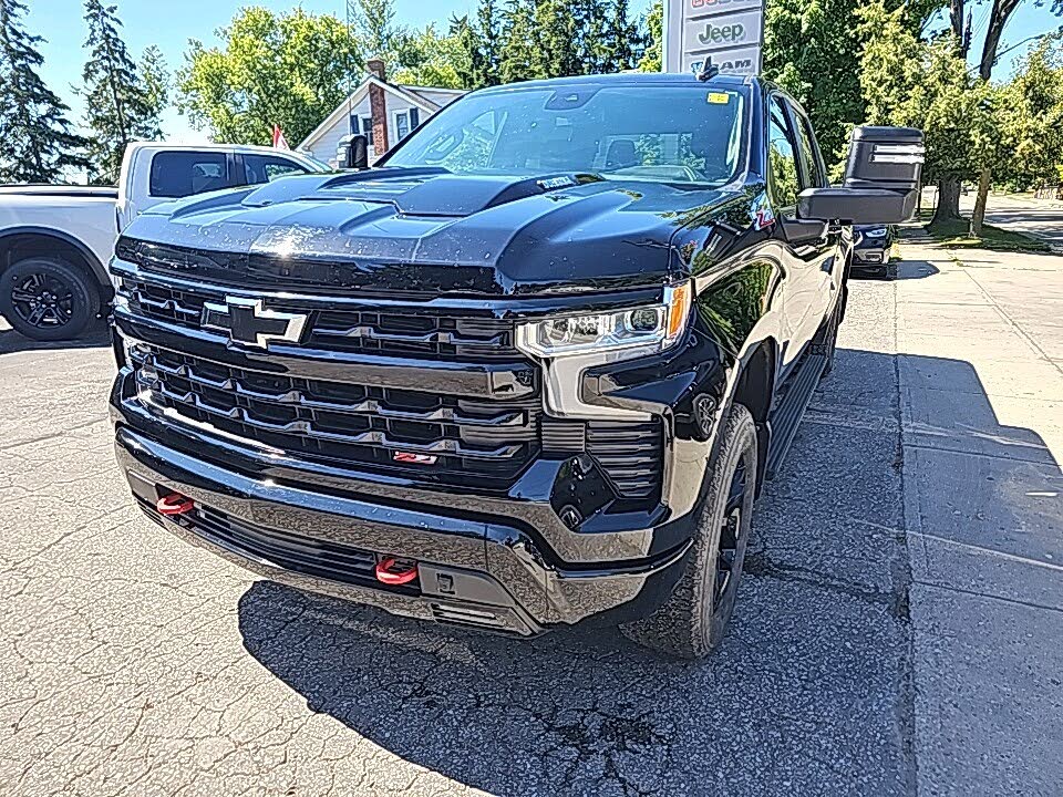 2023 Chevrolet Silverado 1500 LT Trail Boss Crew Cab 4WD