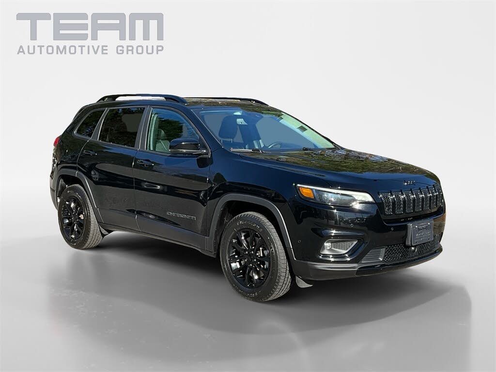 2023 Jeep Cherokee Altitude 4WD