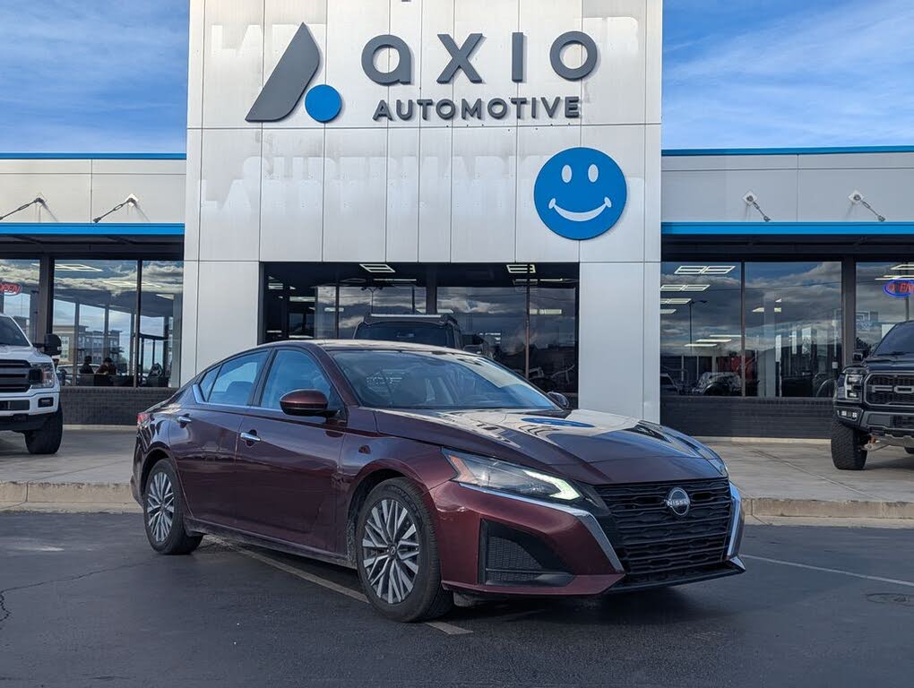 2023 Nissan Altima 2.5 SV FWD