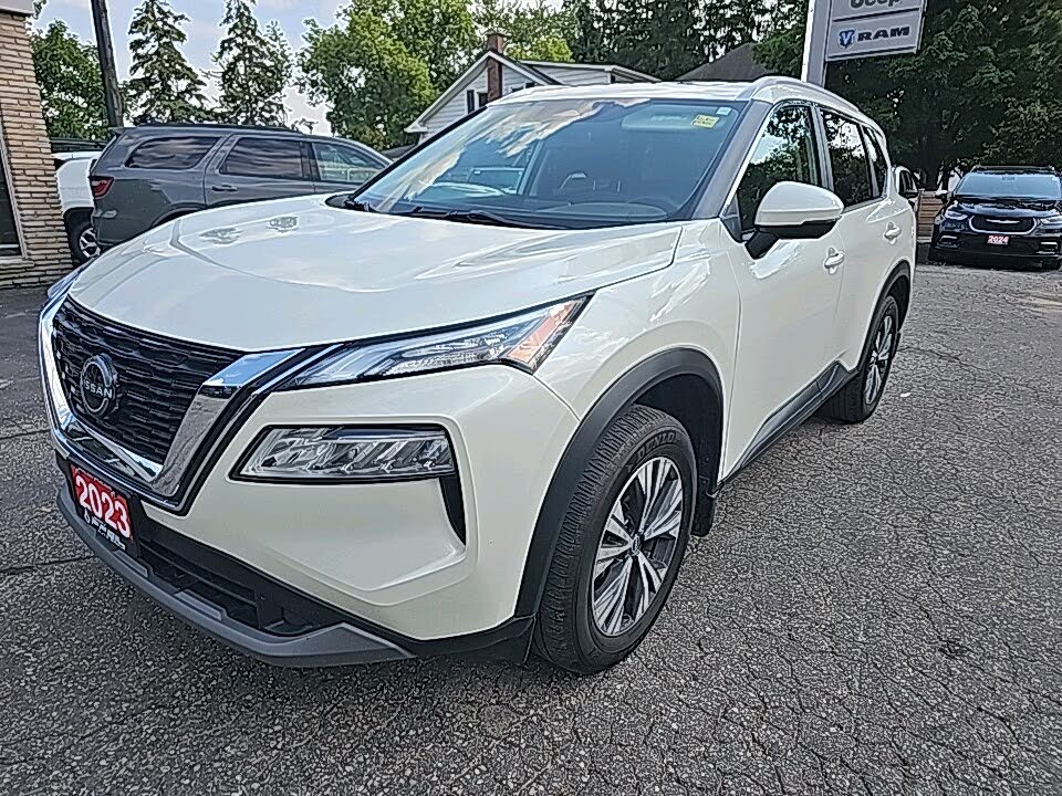 2023 Nissan Rogue SV Moonroof AWD
