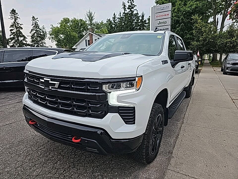 Chevrolet Silverado 1500 LT Trail Boss Crew Cab 4WD 2024