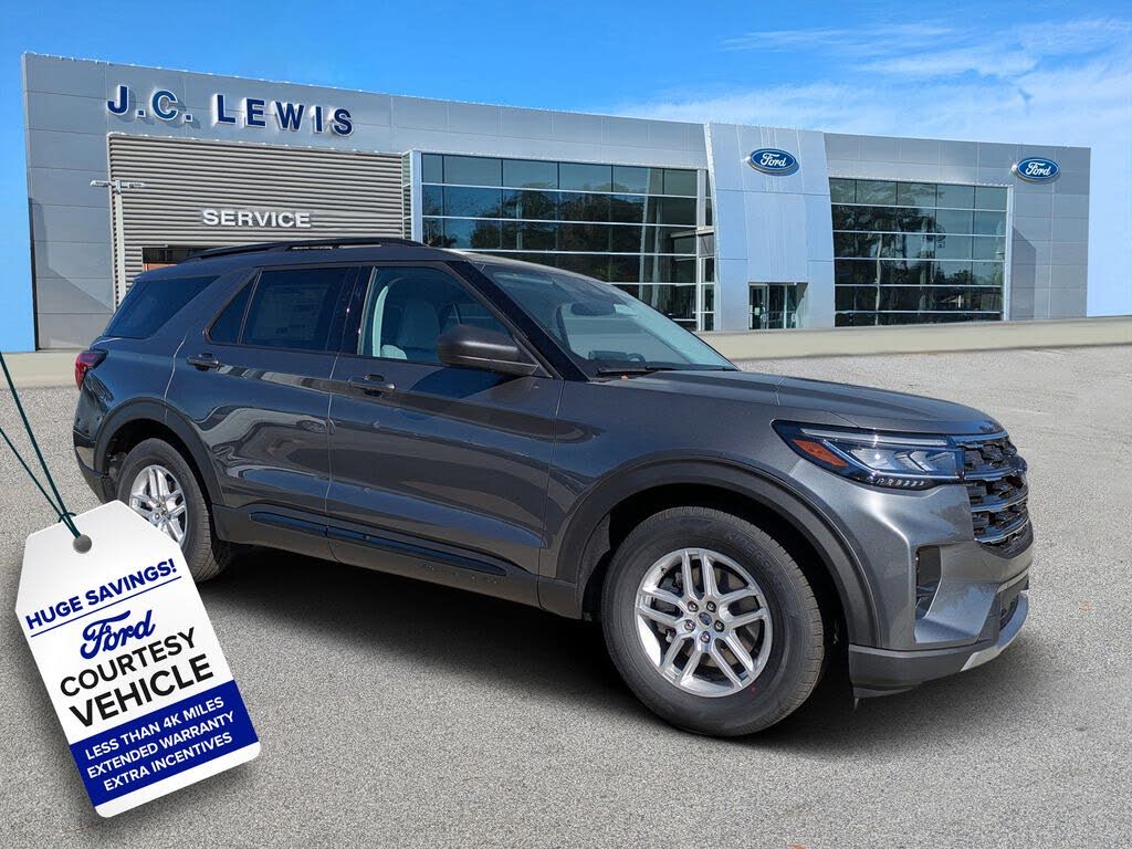 2026 Ford Explorer Active RWD