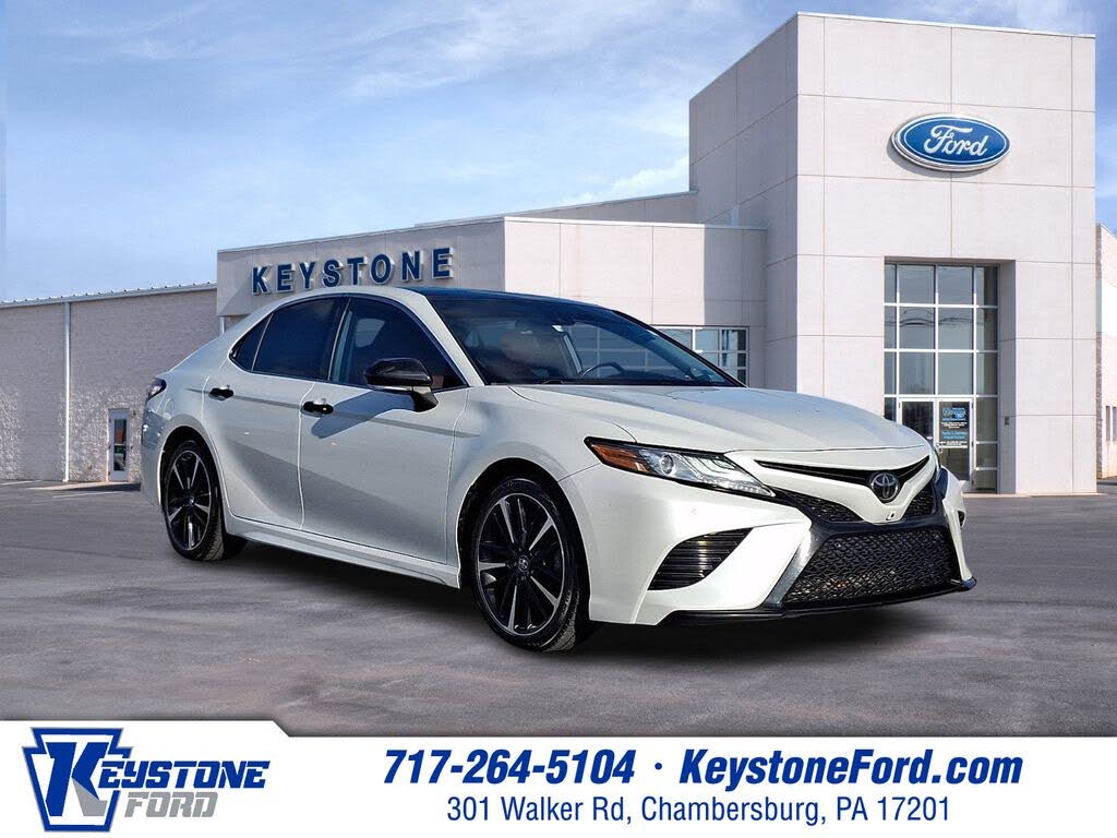 2019 Toyota Camry XSE FWD