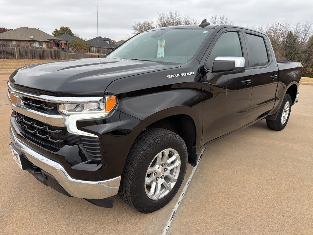 2022 Chevrolet Silverado 1500 LT Crew Cab 4WD