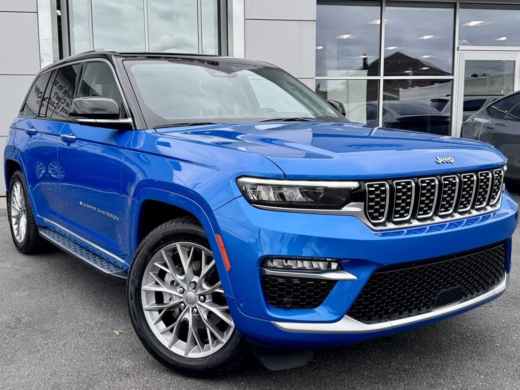 2023 Jeep Grand Cherokee Summit 4WD