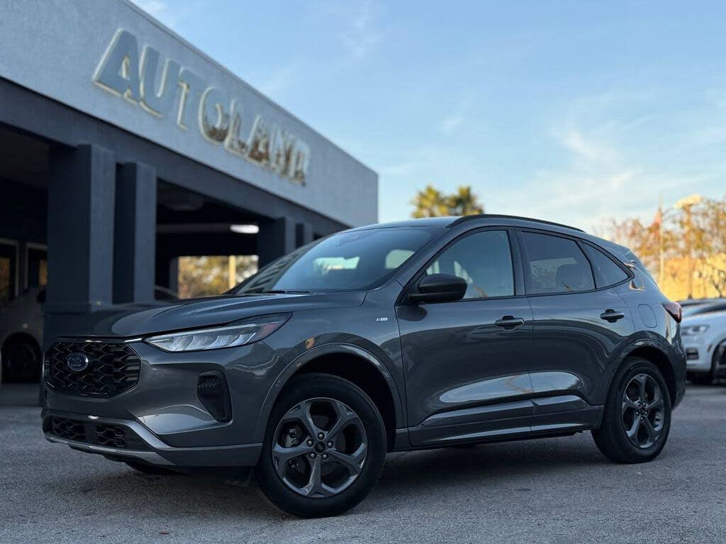 2024 Ford Escape ST-Line AWD