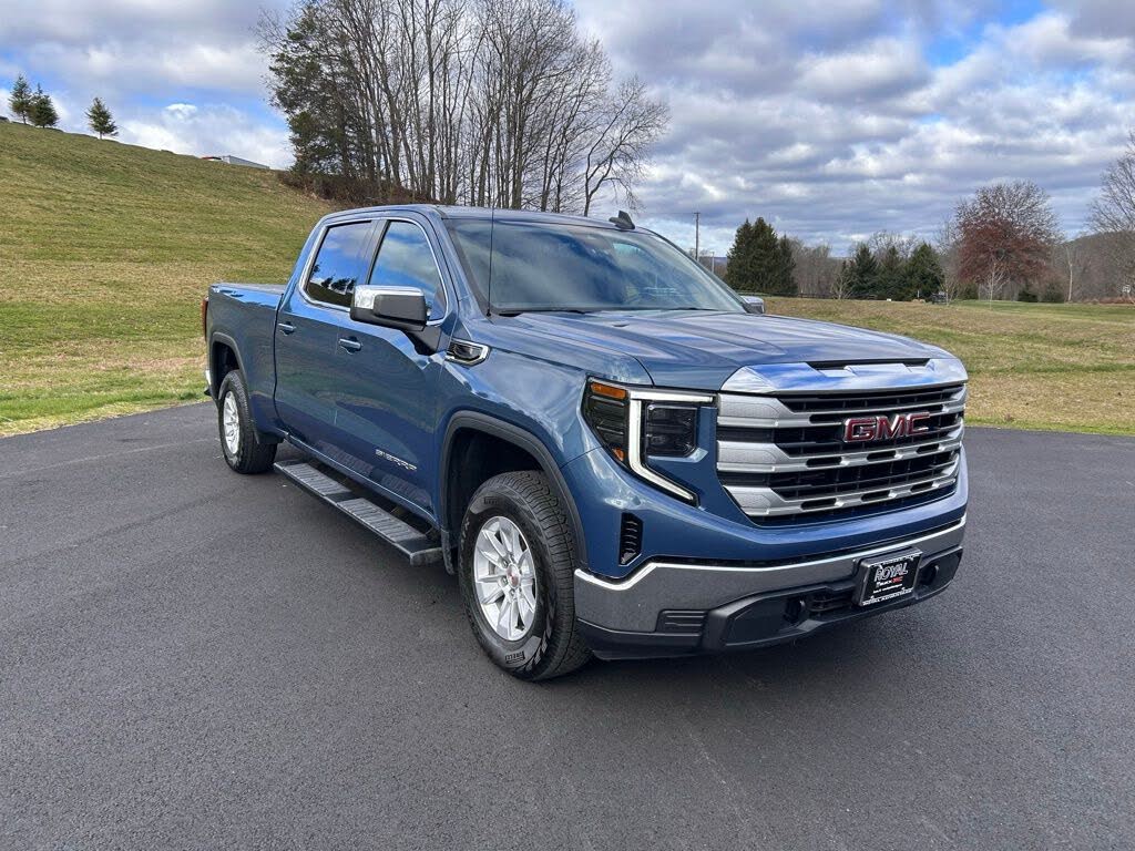 2024 GMC Sierra 1500 SLE Crew Cab 4WD