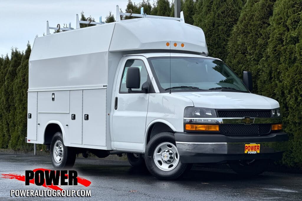 2025 Chevrolet Express Chassis 3500 Cutaway 139