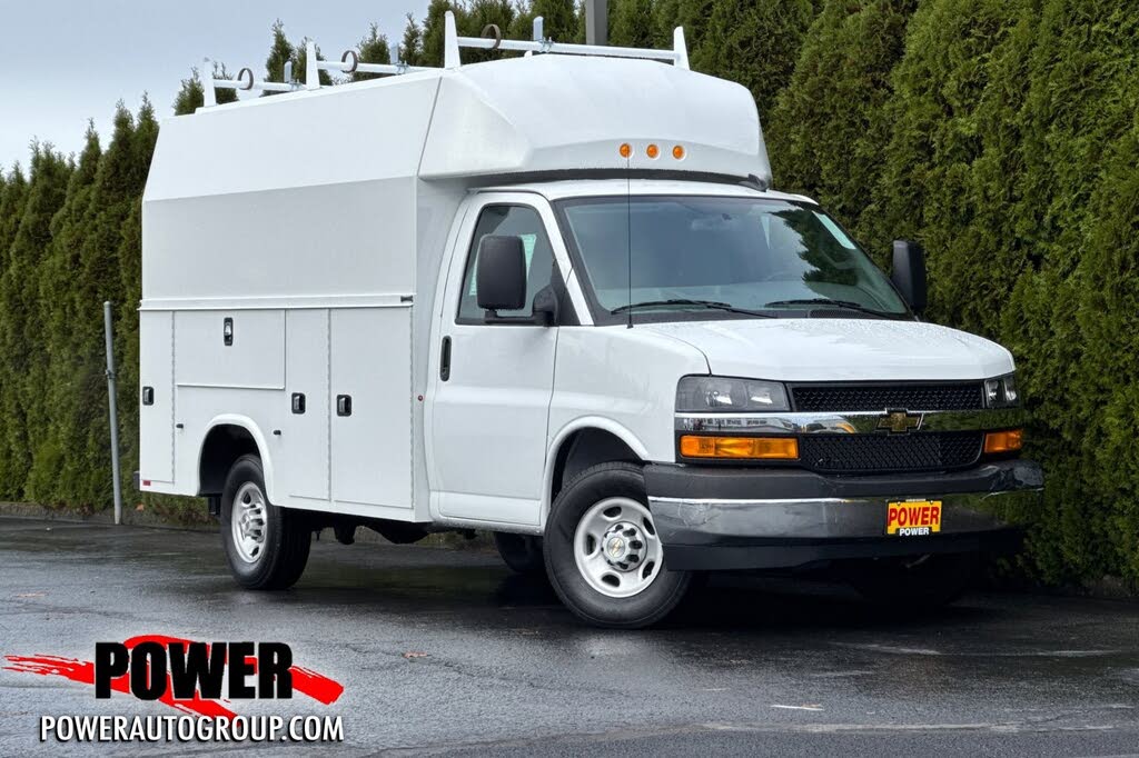 2025 Chevrolet Express Chassis 3500 Cutaway 139
