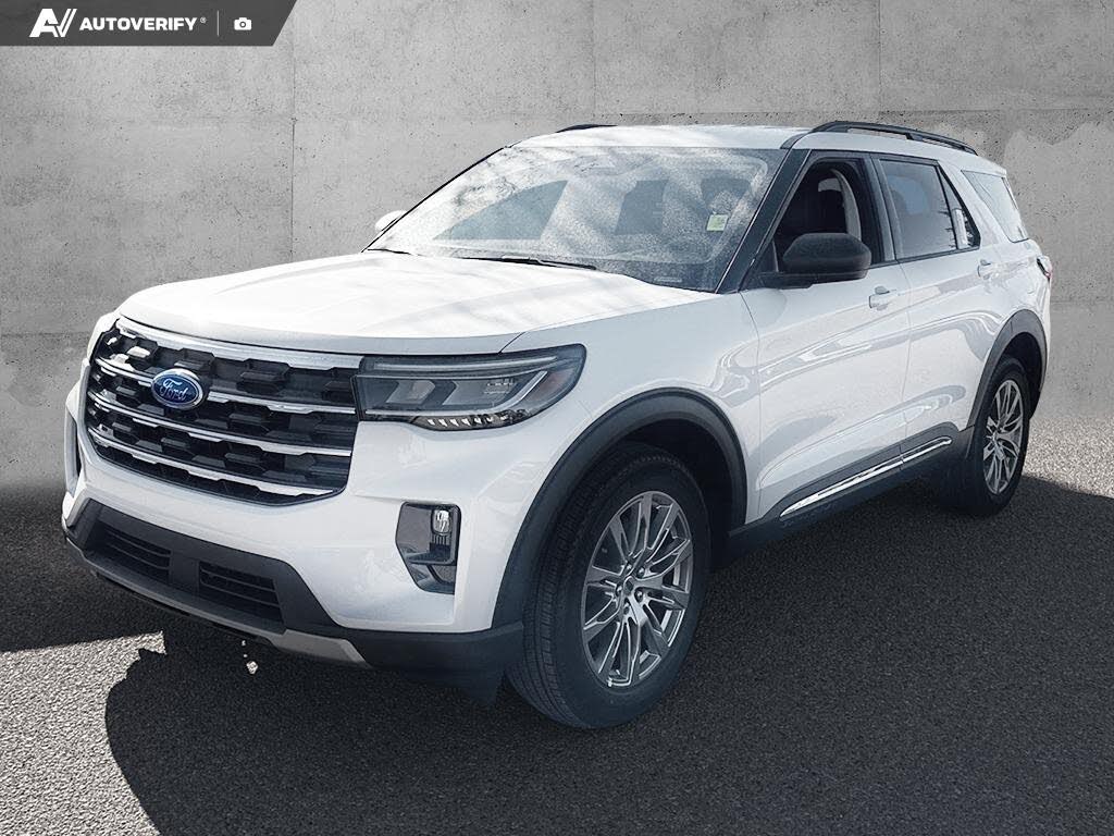2025 Ford Explorer Active AWD