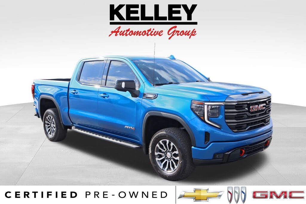 2023 GMC Sierra 1500 AT4 Crew Cab 4WD