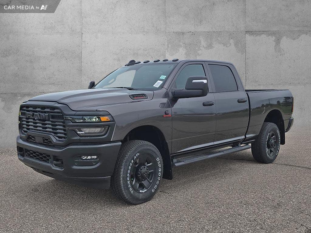 RAM 3500 Tradesman Crew Cab 4WD 2025