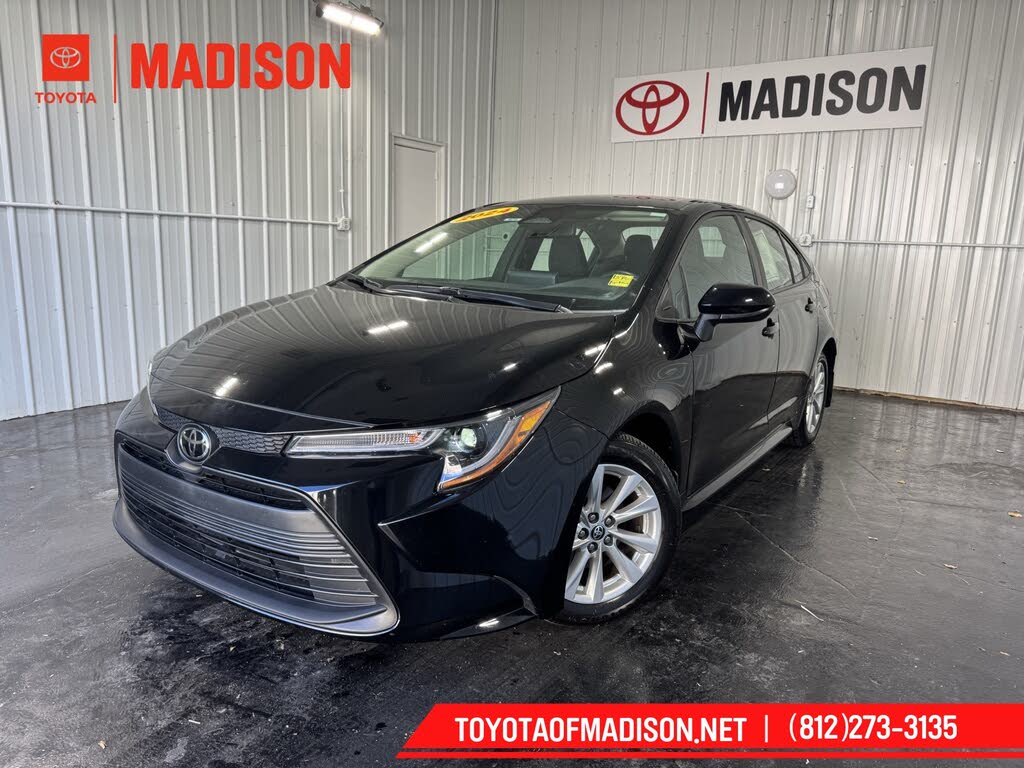 2024 Toyota Corolla LE FWD