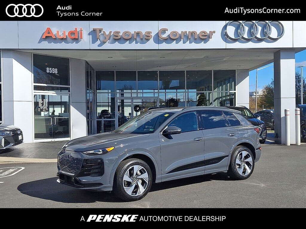 2025 Audi Q6 e-tron quattro Premium