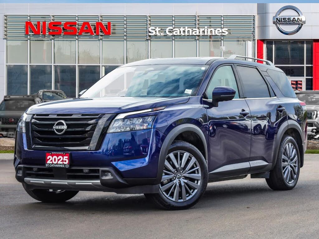 Nissan Pathfinder SL 4WD 2025