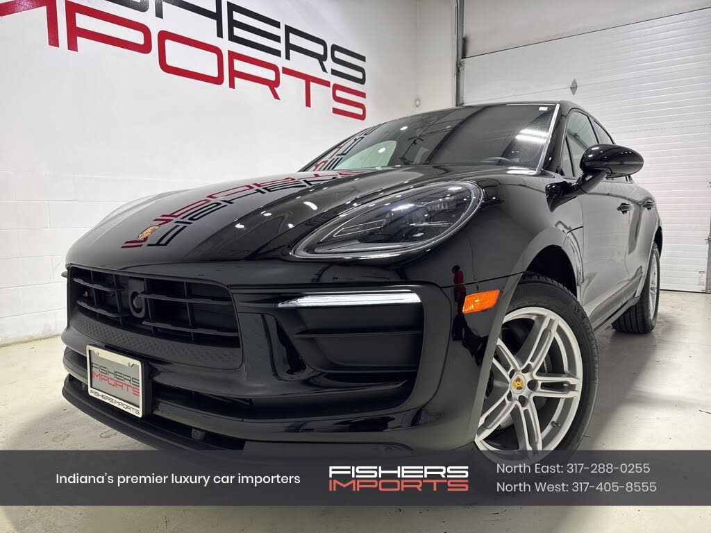 2025 Porsche Macan T AWD