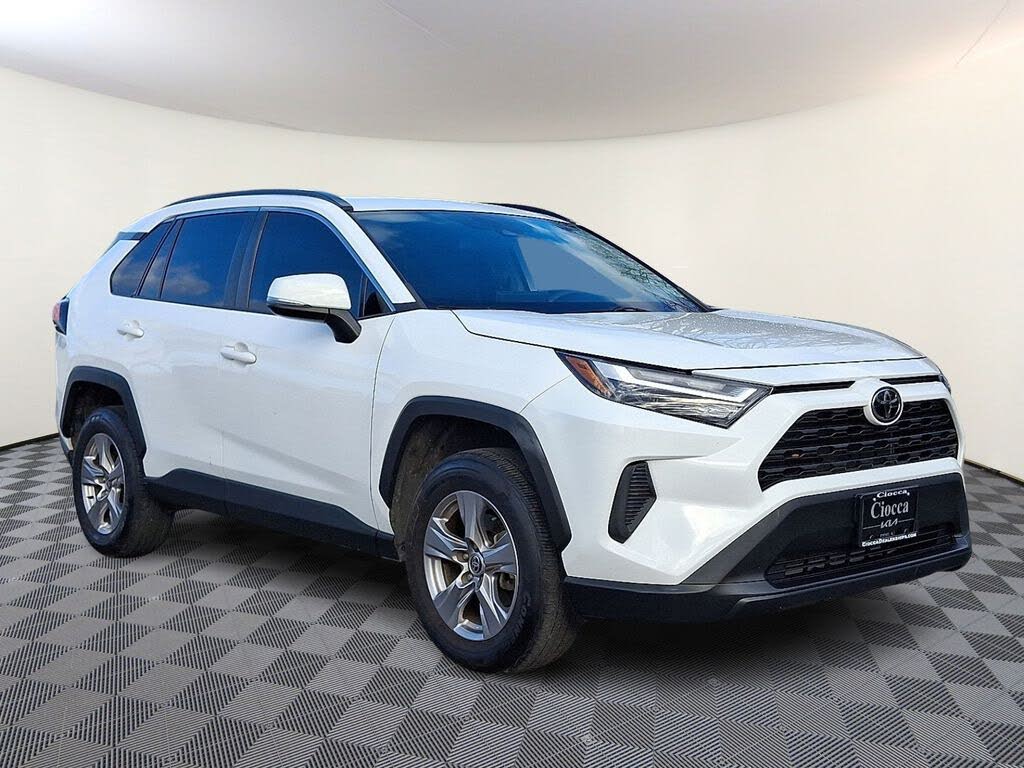 2022 Toyota RAV4 XLE AWD