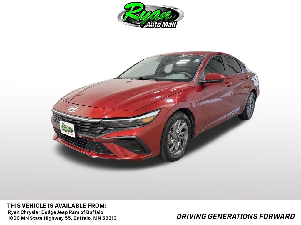 2024 Hyundai Elantra SEL FWD