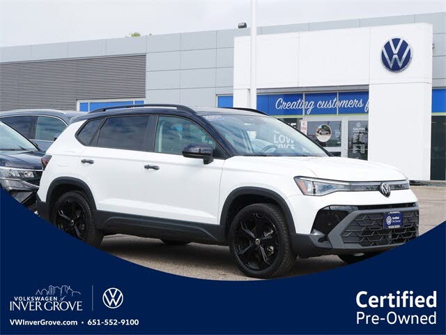 2025 Volkswagen Taos SE Black 4Motion