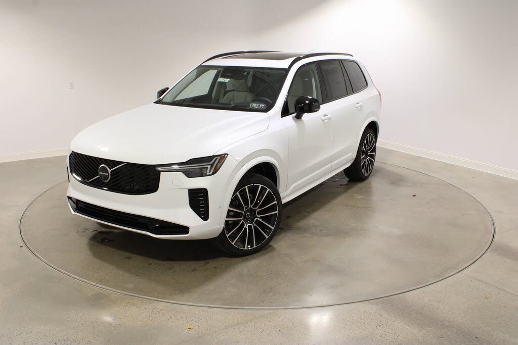 2026 Volvo XC90 B6 Ultra Dark 6-Passenger AWD